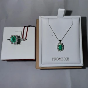 Anello e collana Promesse con pietra verde da Valenzano Gioielleria