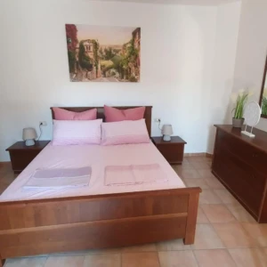 Camera da letto vista frontale del B&B Casa Silenzio
