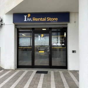 Esterno ufficio di I'm Rental Store Mandatoriccio