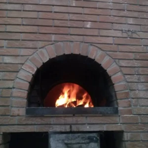 Forno a legna da Pizzeria "Da Rino"