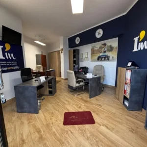 Interno ufficio di I'm Rental Store Mandatoriccio
