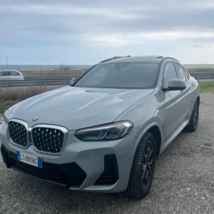 Bmw grigia I'm Rental Store Mandatoriccio
