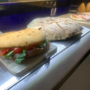 Prodotti fa forno in vetrina Crema e Cioccolato